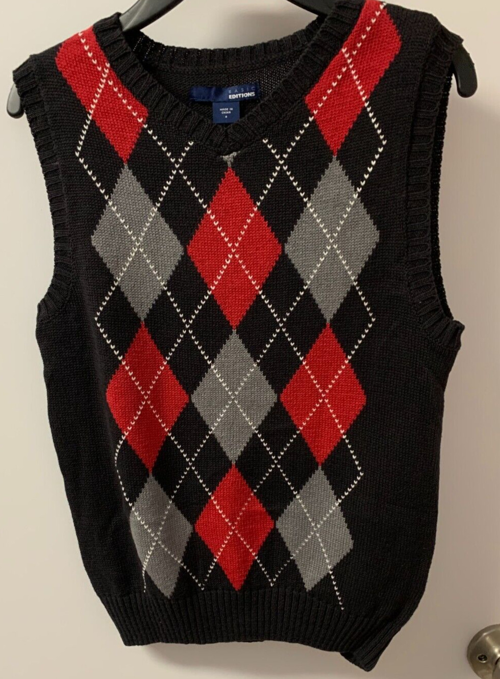 Boys Sweater Vest Pullover Red Black Gray Argyle/diamonds Size 8 Nwt Basic Edit